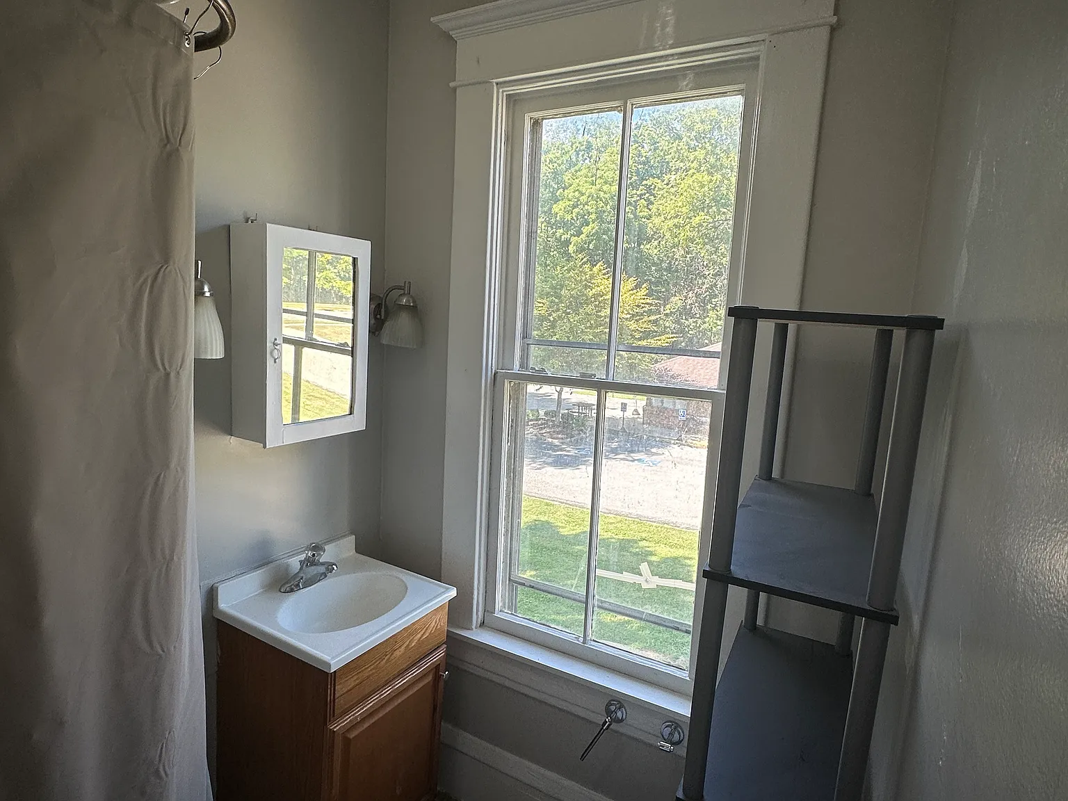 432 West Main Street — Photo 3