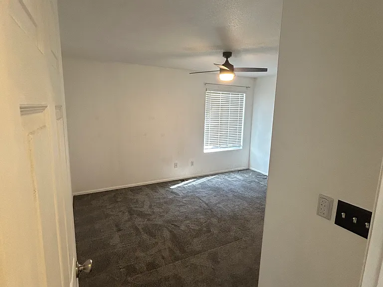 4932 Leland Point — Photo 3