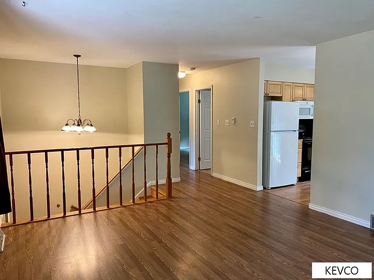 308 Briarwood Rd — Photo 3