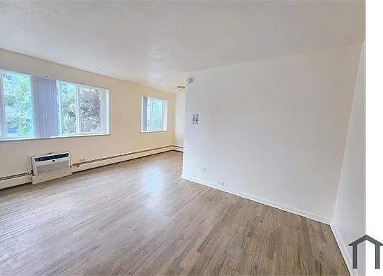 1 bed, 731 sqft, $1,200 — Photo 4