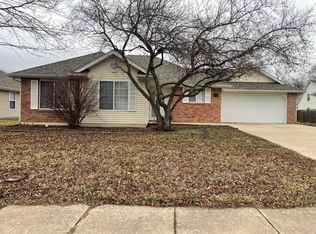 803 Ames Dr, Columbia, MO 65201