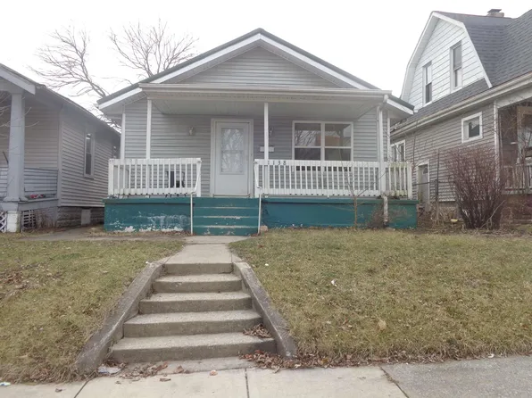 1138 Hugh St, Fort Wayne, IN 46803