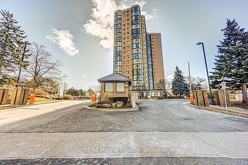 1360 Rathburn Rd E Photo 1