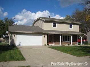 103 Lilac Dr, Dyer, IN 46311