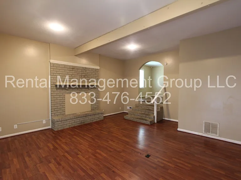2232 6th St NE — Photo 8