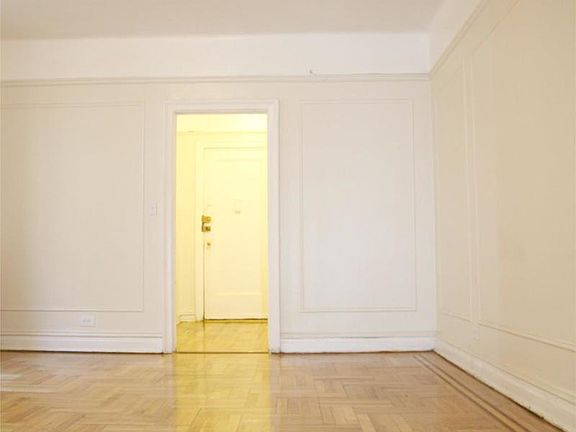 4th image of 114 W 238th St APT 5I