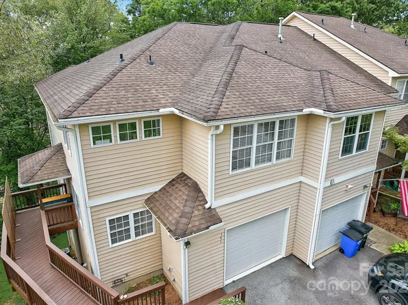 141 Farm Ln, Mills River, NC 28759