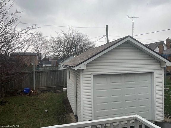 4th image of 2040 Barton St E