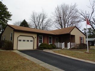 85 Sunset Rd, Whiting, NJ 08759