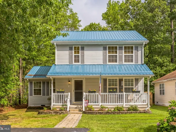 351 9th St, Colonial Beach, VA 22443
