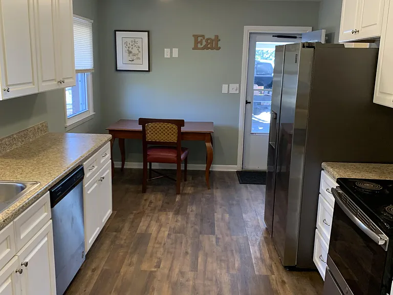 Hillcrest Dr SW — Photo 8