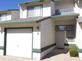 863 Cally Ct APT 2, Redding, CA 96003