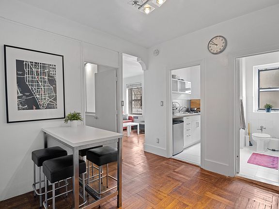 3rd image of 209 W 104th St APT 5G