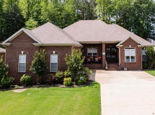390 Koger St, Killen, AL 35645