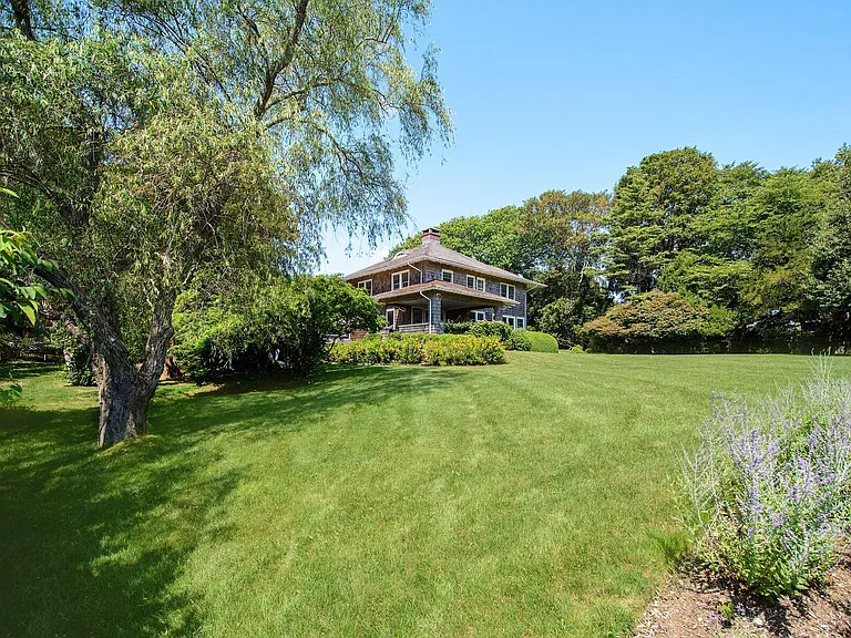 219 Quimby Ln — Photo 32