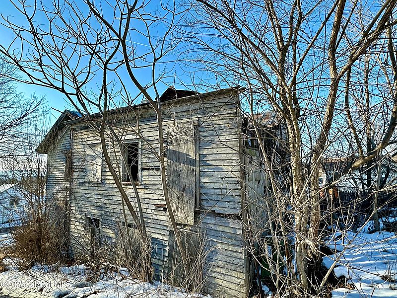 4th image of 4 Ellsworth Street