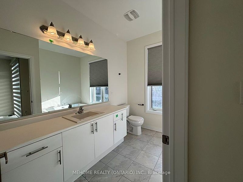 Richmond Hill Townhouse for rent - 4 Bedrooms — photo 16