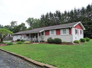 1174 Tupelo Rd, Walnutport, PA 18088