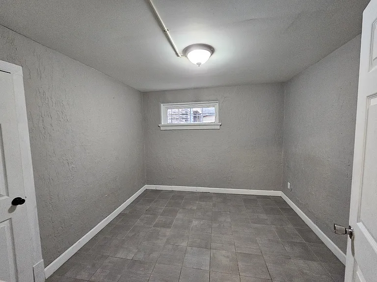 Bedroom #1