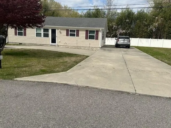 404 Forest Rd, Chesapeake, VA 23322