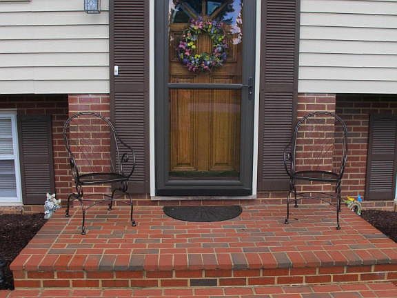 3rd image of 346 Howard Dr