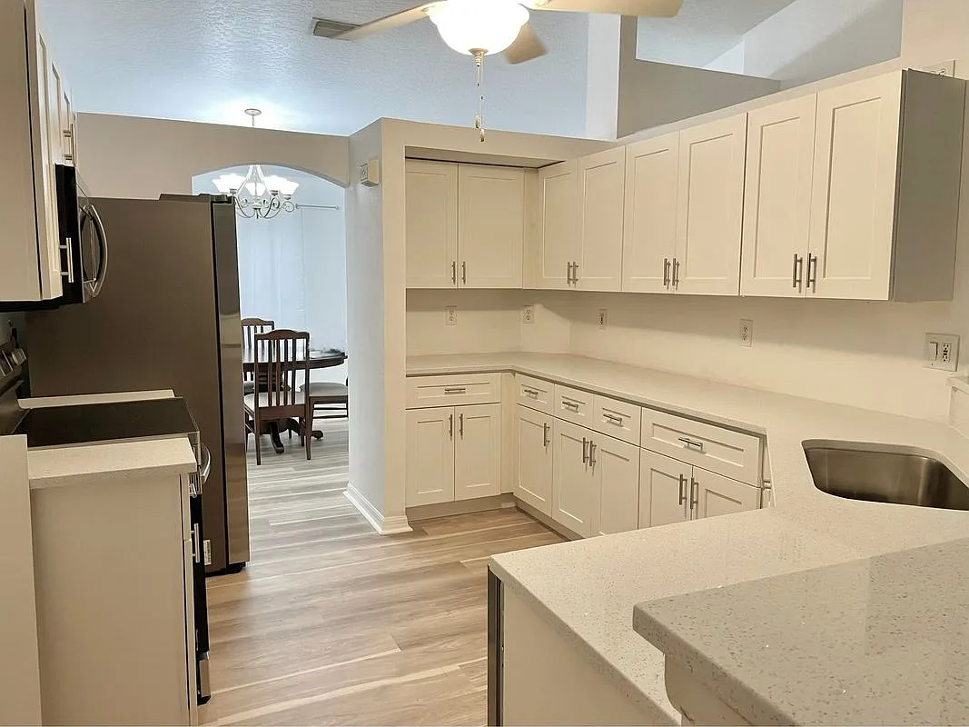 4 bed, 2.0 bath, 1618 sqft, $800 — Photo 2