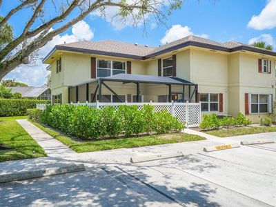 10 Amherst Court #D, Royal Palm Beach, FL, 33411