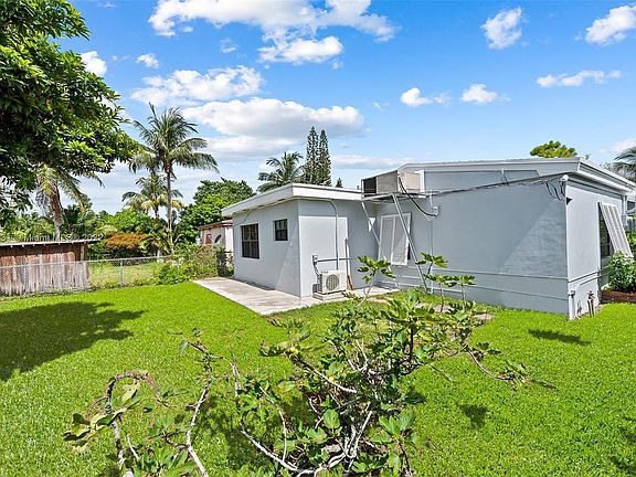 4th image of 1274 NE 180th St