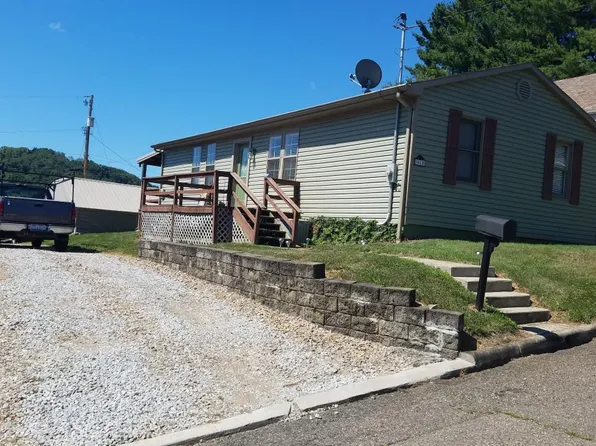 450 W 48th St, Shadyside, OH 43947