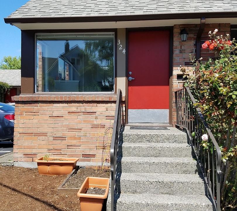 1st image of 324 NE 65th St #6432382