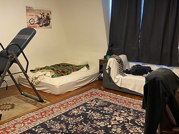 4th image of 2116 Mount Royal Ter Floor 3