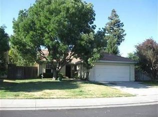 1384 Somerset Dr, West Sacramento, CA 95605