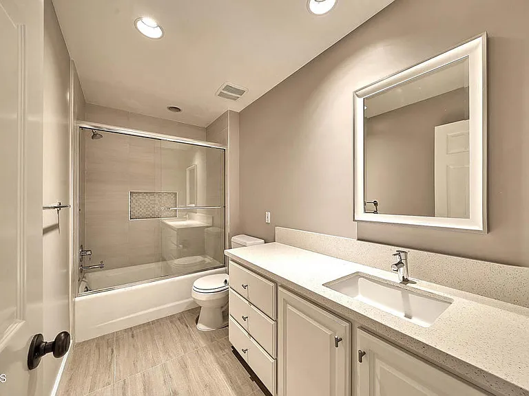 4330 Bel Aire Dr — Photo 28