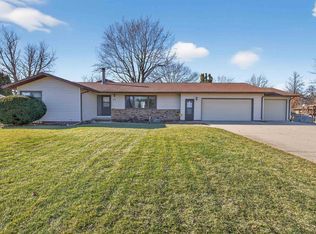 4750 Winghaven Dr, Waterloo, IA 50701