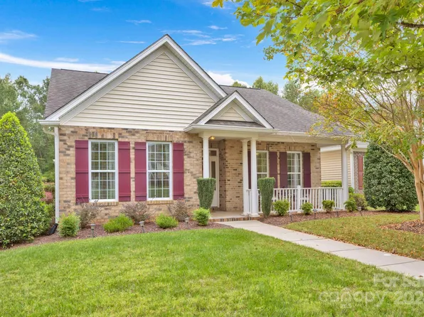 18104 Coulter Pkwy, Cornelius, NC 28031