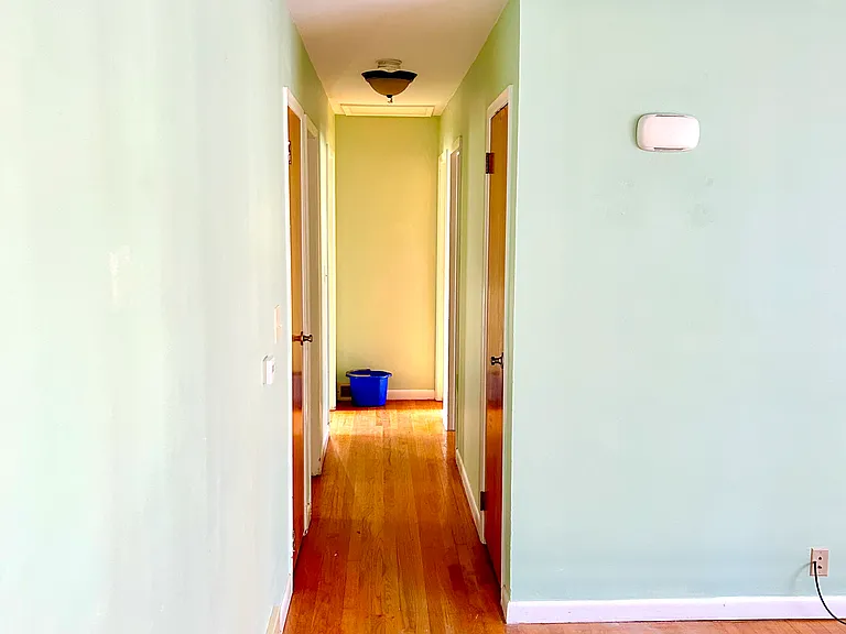 224 Sycamore Dr — Photo 12