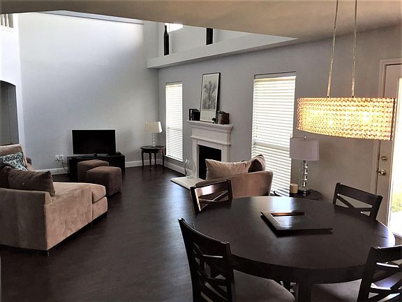 2nd image of 477 Willowlake Dr