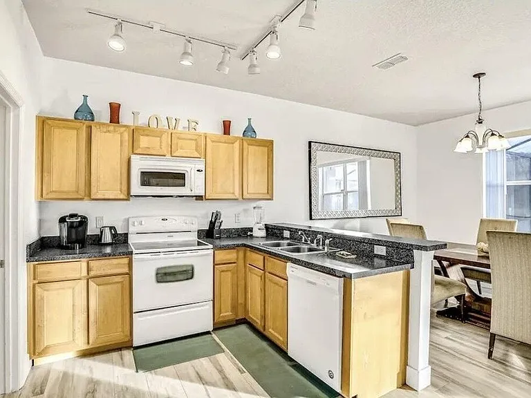 Sandy Ridge Dr — Photo 1