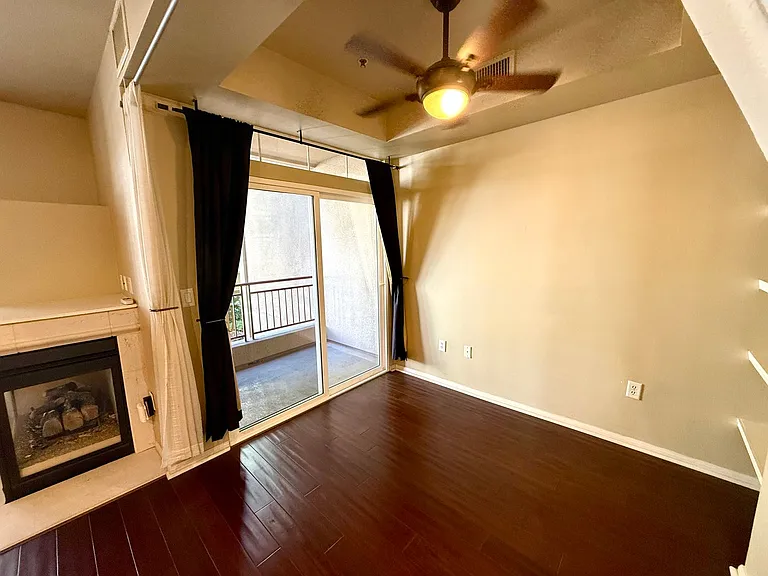 2400 5th Ave #219 — Photo 13
