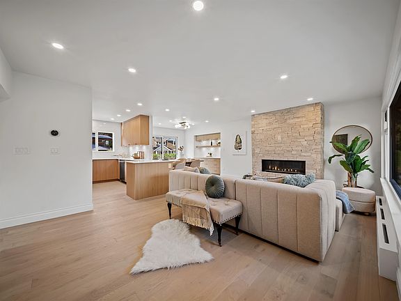 3rd image of 3975 Highland Blvd