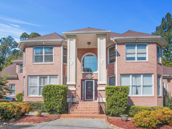 7523 Kimberly Lynn Ct, Lithonia, GA 30058