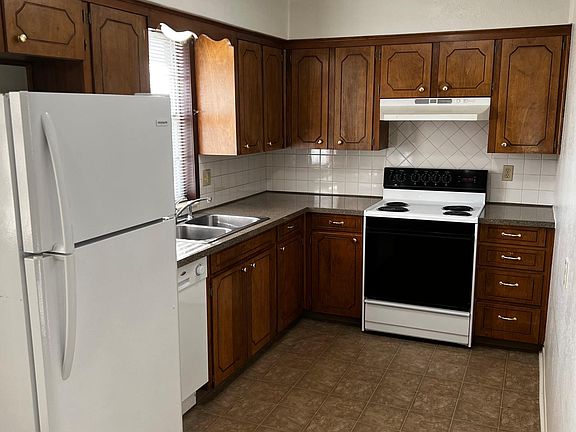 2nd image of 2900 N River Ter #2900