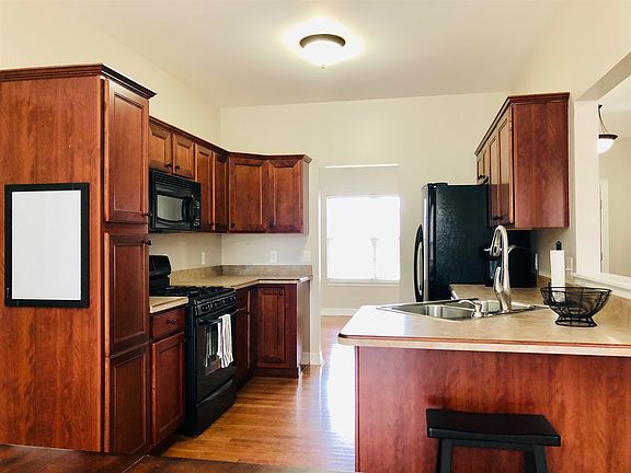 3rd image of 8261 Stagghorn Dr