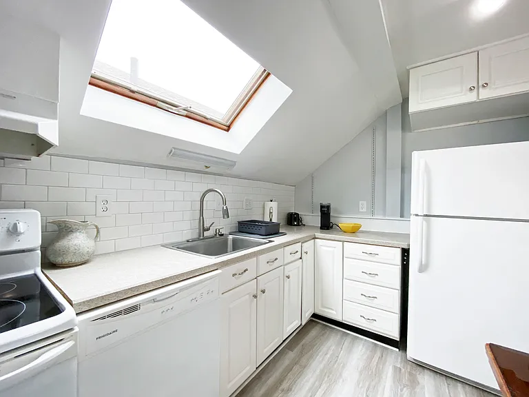 9 N Weymouth Ave #B — Photo 14