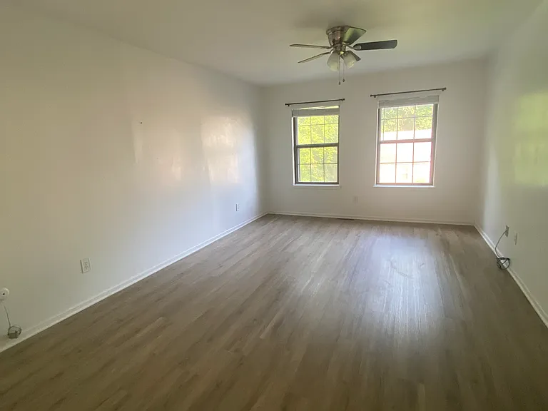 1404 Weatherstone Dr — Photo 11