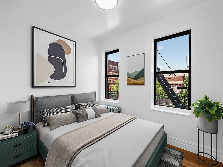 122 Norfolk St #2 — Photo 1