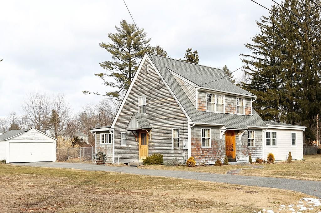 33 Pomeroy St, Wilbraham, MA 01095 Zillow