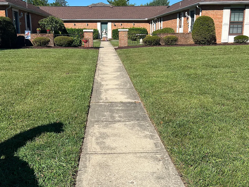 7701 Essington Cir