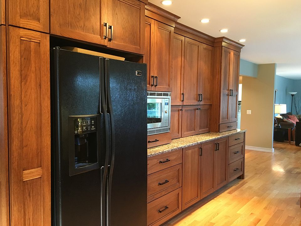 1st image of 924 Prince Charles Ln