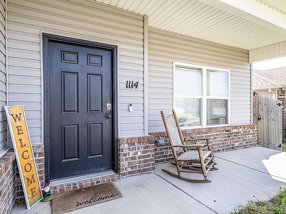 3rd image of 1114 S Kingfisher Ln